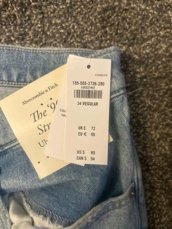 Abercrombie & Fitch NWT The '90s Straight Ultra High Rise Jeans 18R - Picture 4 of 5